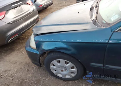 1998 Honda Civic Lx из США, поврежденный, VIN 2HGEJ6677WH503606